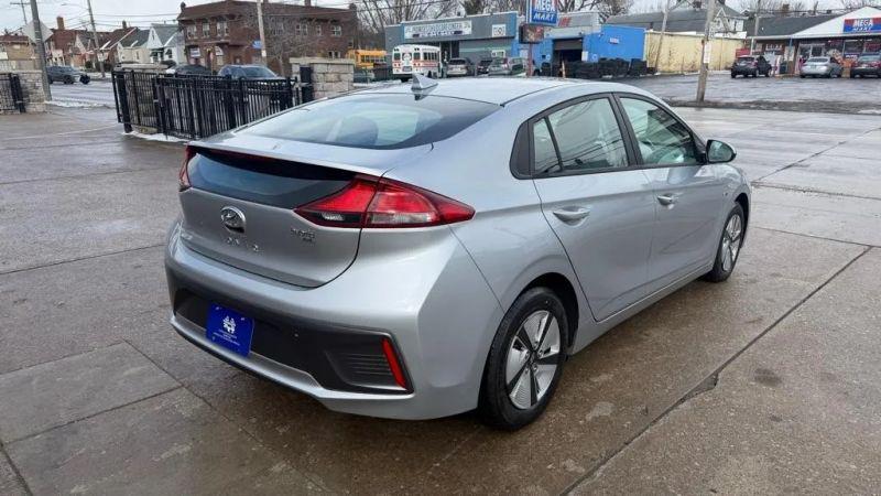2020 Hyundai IONIQ Hybrid Blue