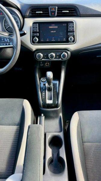 2020 Nissan Versa SV Xtronic CVT
