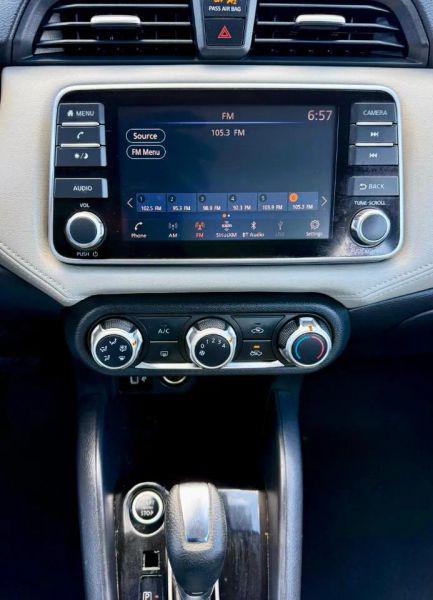 2020 Nissan Versa SV Xtronic CVT