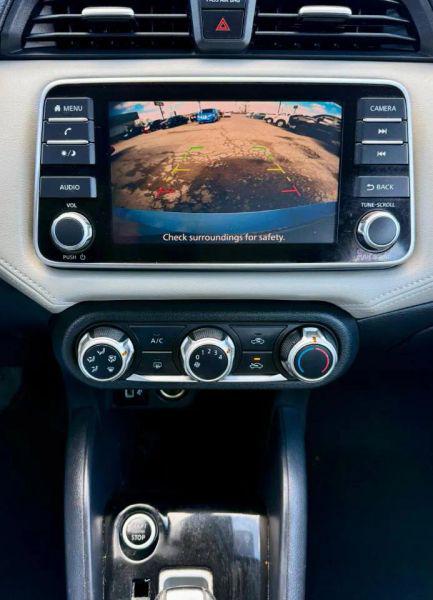 2020 Nissan Versa SV Xtronic CVT