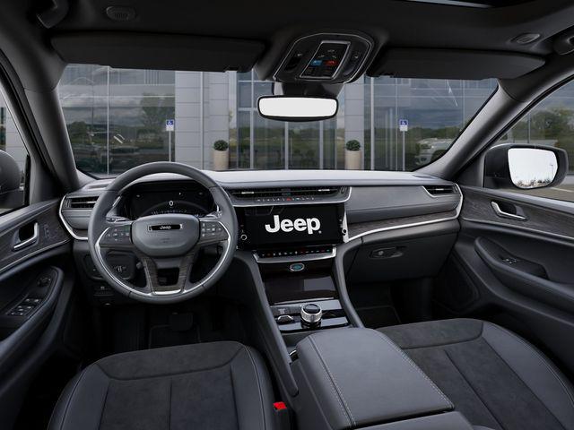 2026 Jeep Grand Cherokee L Altitude 4x4