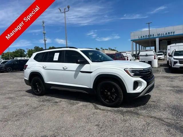2024 Volkswagen Atlas 2.0T Peak Edition SE w/Technology for sale in Huntsville, AL