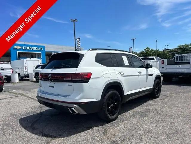 2024 Volkswagen Atlas 2.0T Peak Edition SE w/Technology