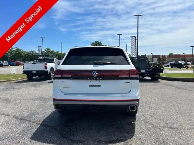 2024 Volkswagen Atlas 2.0T Peak Edition SE w/Technology