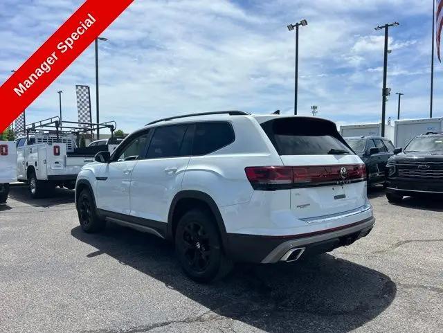 2024 Volkswagen Atlas 2.0T Peak Edition SE w/Technology