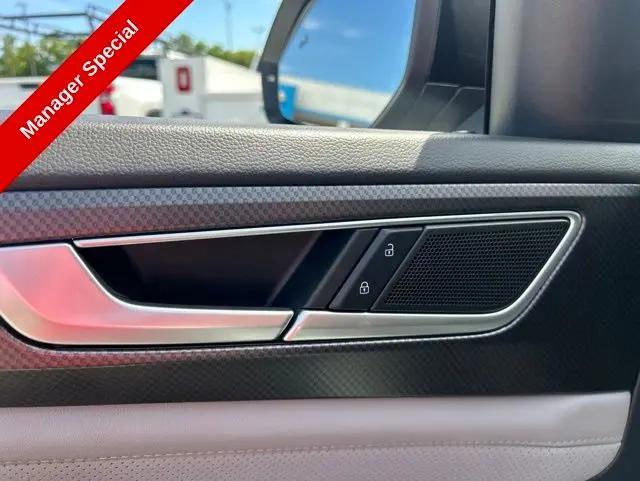 2024 Volkswagen Atlas 2.0T Peak Edition SE w/Technology