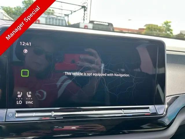 2024 Volkswagen Atlas 2.0T Peak Edition SE w/Technology