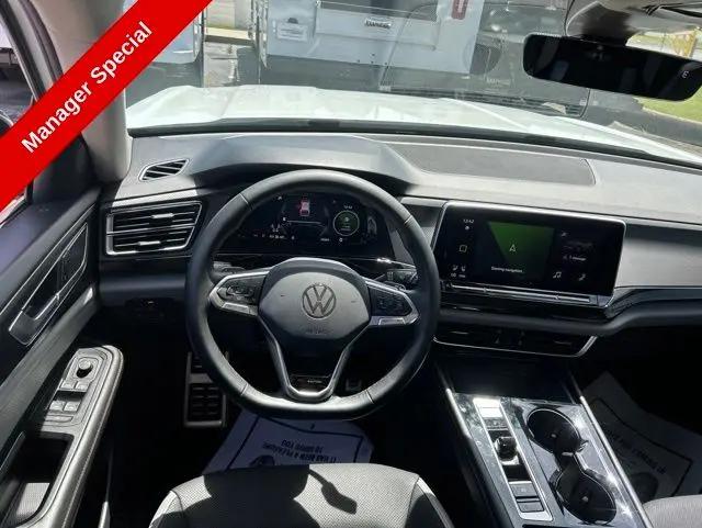 2024 Volkswagen Atlas 2.0T Peak Edition SE w/Technology
