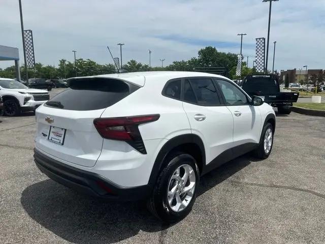 2026 Chevrolet Trax FWD LS