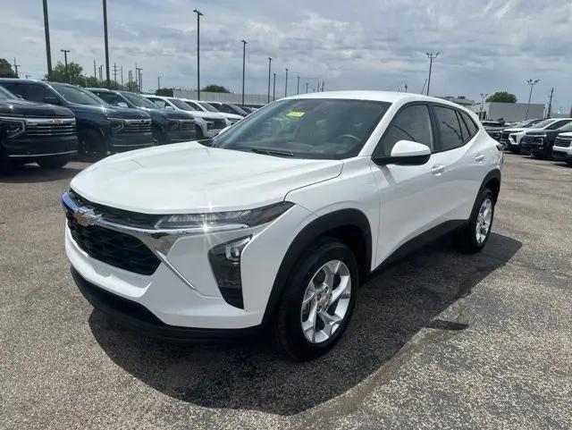 2026 Chevrolet Trax FWD LS