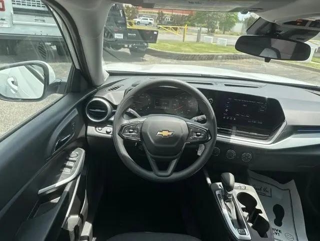 2026 Chevrolet Trax FWD LS