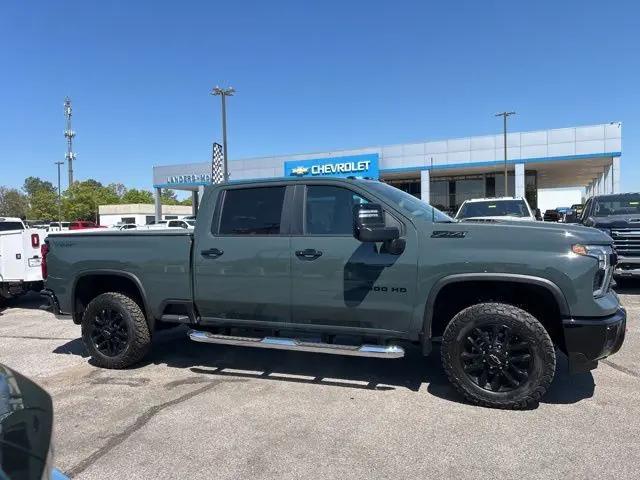 2026 Chevrolet Silverado 2500HD Crew Cab, Standard Bed, LT, 4WD