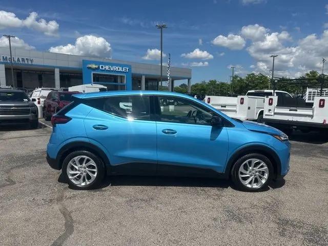 2027 Chevrolet Bolt LT FWD