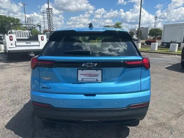 2027 Chevrolet Bolt LT FWD