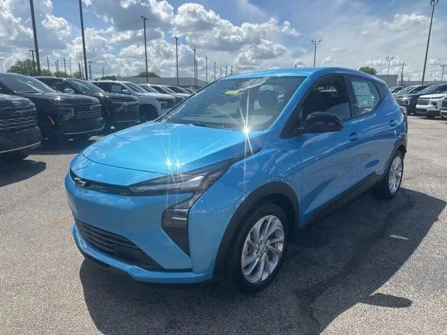 2027 Chevrolet Bolt LT FWD