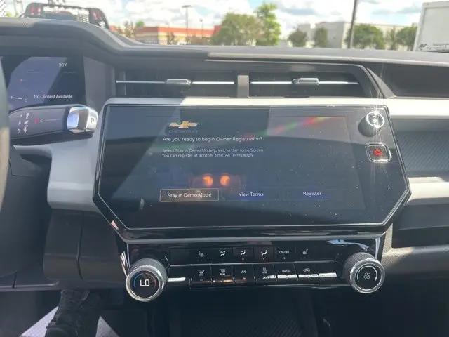 2027 Chevrolet Bolt LT FWD