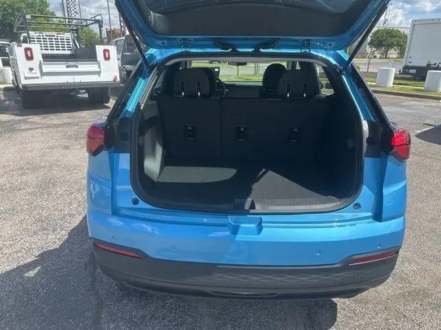 2027 Chevrolet Bolt LT FWD