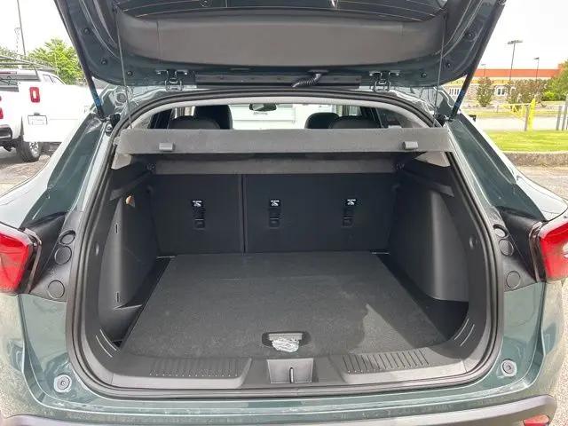 2026 Chevrolet Trax FWD LT