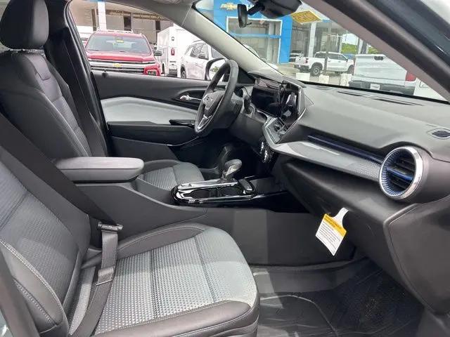 2026 Chevrolet Trax FWD LT
