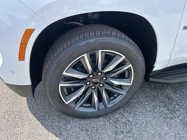 2026 Chevrolet Suburban LS, 4WD
