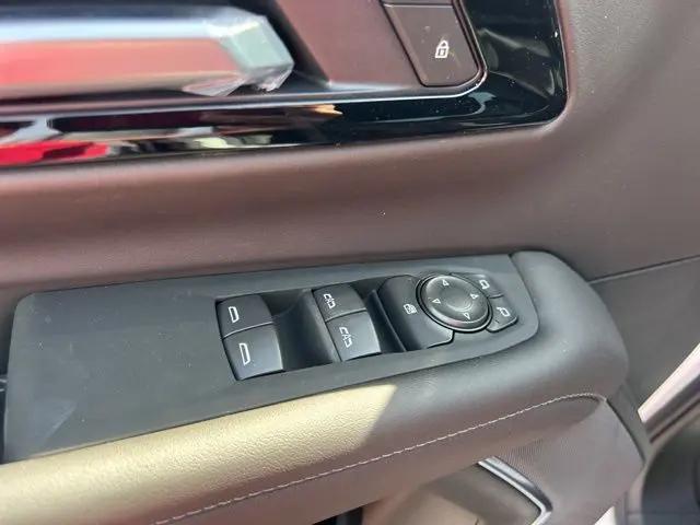 2026 Chevrolet Suburban LS, 4WD