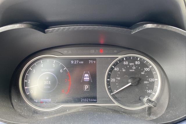 2024 Nissan Versa 1.6 SV