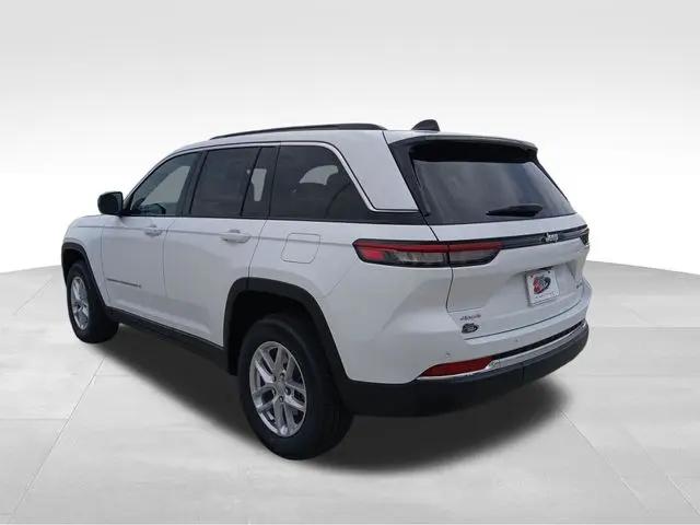 2026 Jeep Grand Cherokee Laredo 4x4