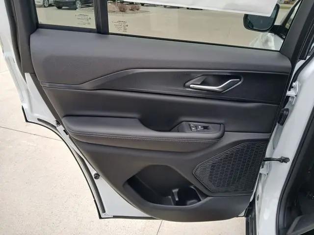 2026 Jeep Grand Cherokee Laredo 4x4