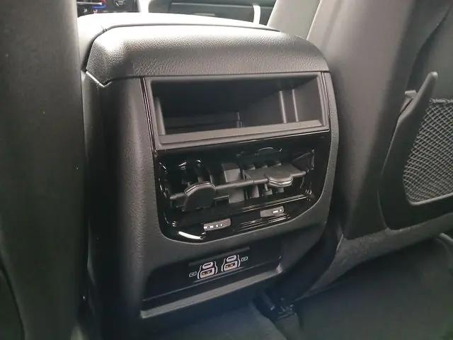 2026 Jeep Grand Cherokee Laredo 4x4