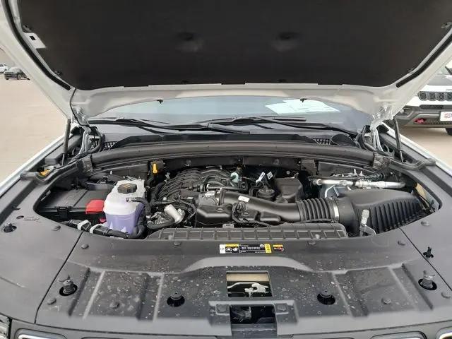 2026 Jeep Grand Cherokee Laredo 4x4