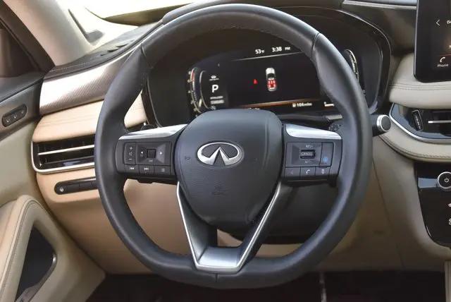 2025 INFINITI QX60 LUXE