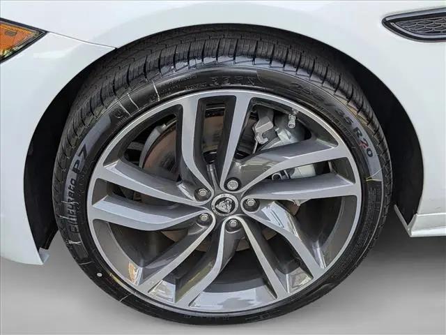 2024 Jaguar XF R-Dynamic SE P250 AWD Automatic