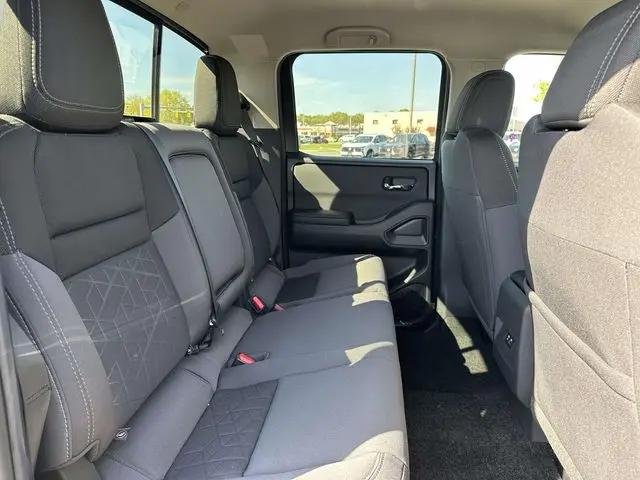 2026 Nissan Frontier Crew Cab SV 4x4