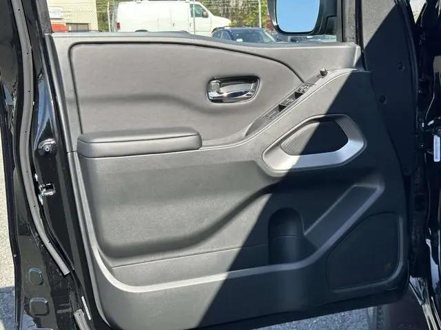2026 Nissan Frontier Crew Cab SV 4x4