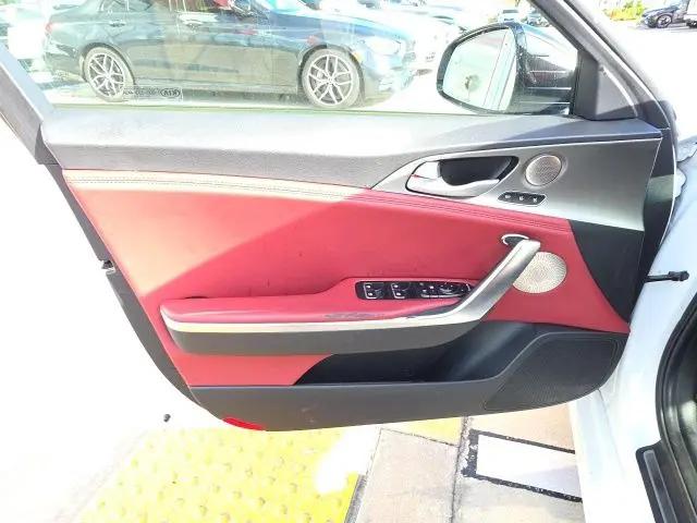 2021 Kia Stinger GT1