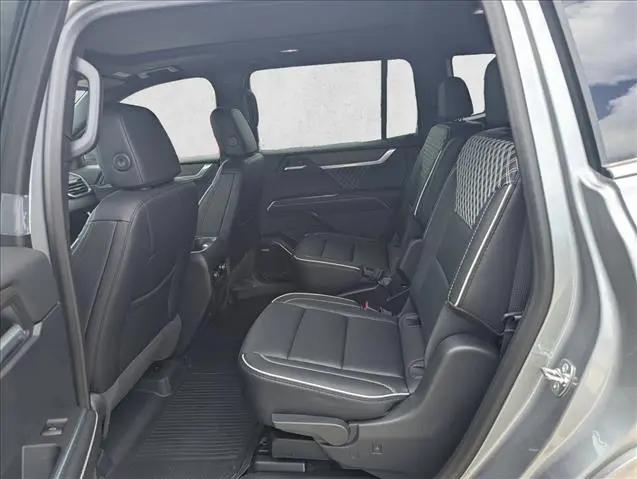 2026 GMC Acadia Denali FWD