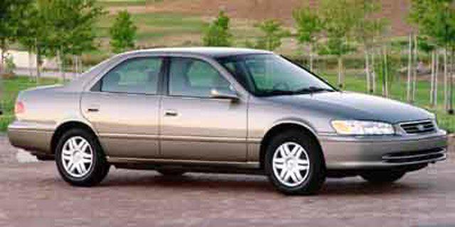 2001 Toyota Camry LE 4AT's photo