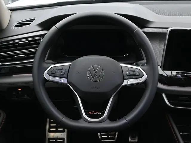 2026 Volkswagen Atlas Peak Edition