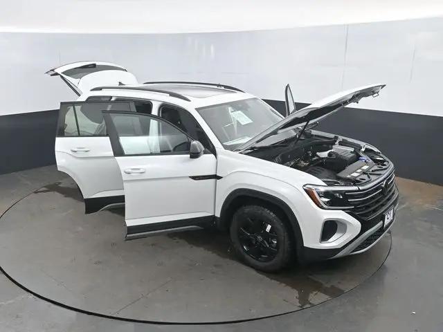 2026 Volkswagen Atlas Peak Edition