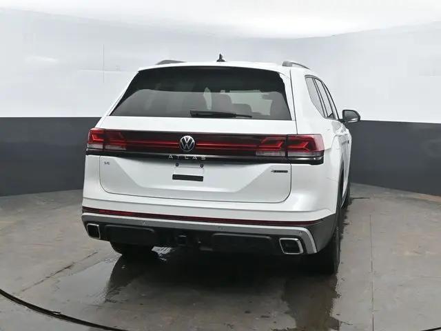 2026 Volkswagen Atlas Peak Edition