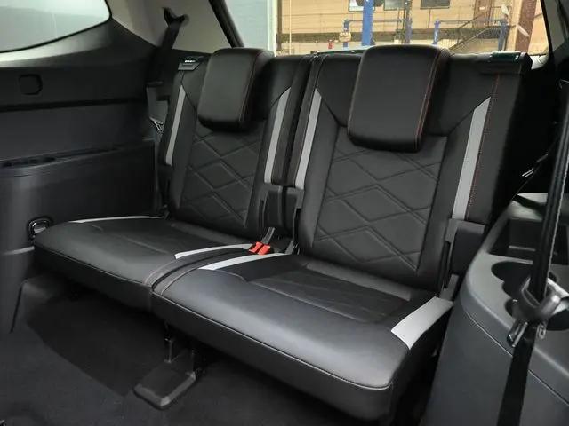2026 Volkswagen Atlas Peak Edition