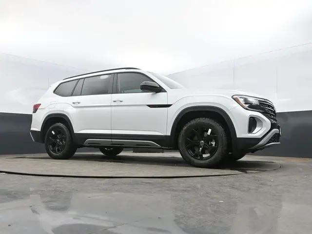 2026 Volkswagen Atlas Peak Edition