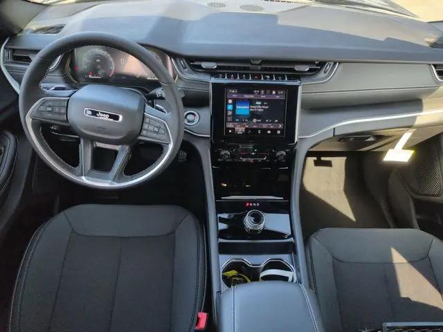 2026 Jeep Grand Cherokee L Altitude 4x4