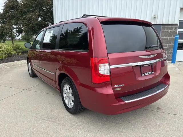 2012 Chrysler Town & Country Touring