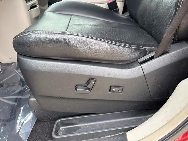 2012 Chrysler Town & Country Touring