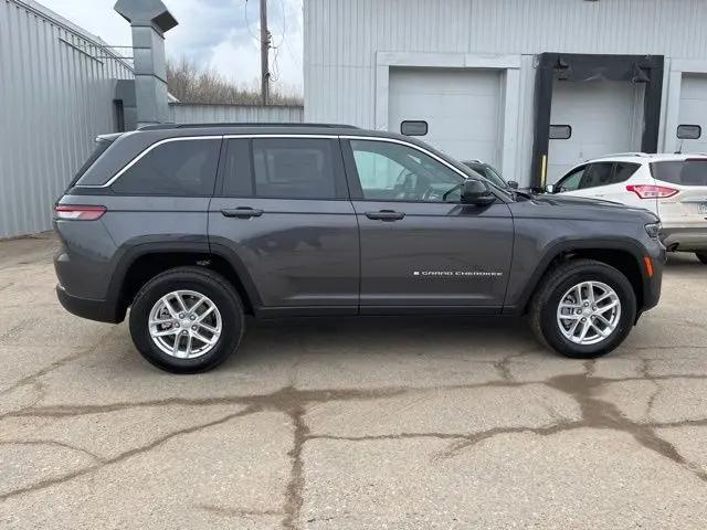 2025 Jeep Grand Cherokee Laredo X 4x4 for sale in Hibbing, MN