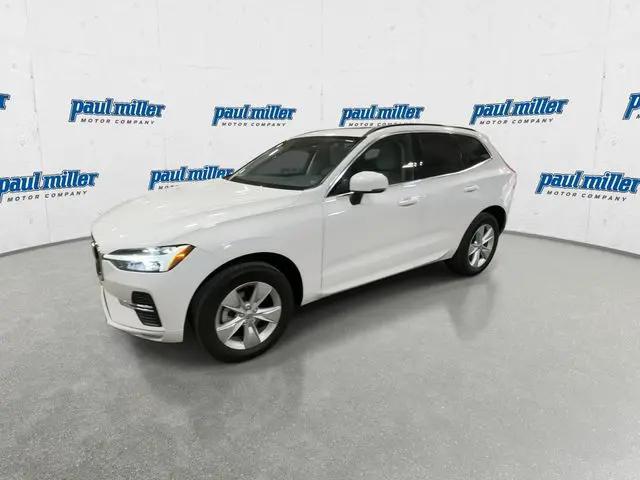 2022 Volvo XC60 B5 Momentum