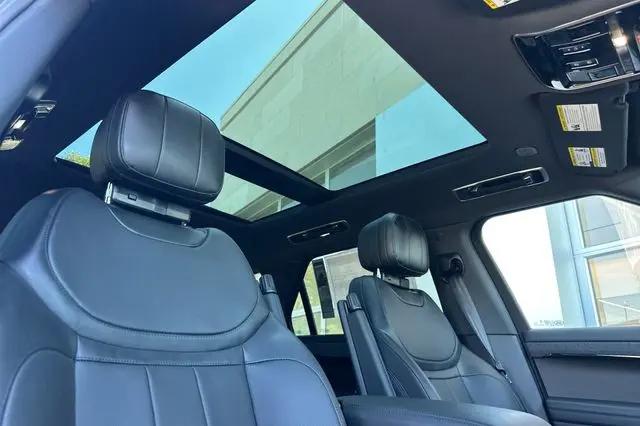 2026 Land Rover Range Rover Sport P460e Dynamic SE