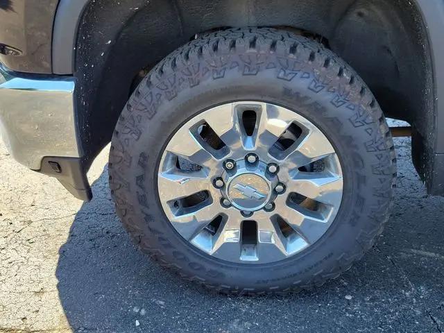 2022 Chevrolet Silverado 2500HD 4WD Crew Cab Standard Bed LT