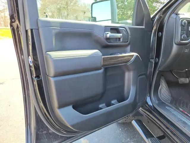 2022 Chevrolet Silverado 2500HD 4WD Crew Cab Standard Bed LT